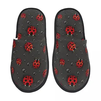 Меки плюшени чехли Червени ladybugs с капки вода на Закрито пухкави чехли за спални