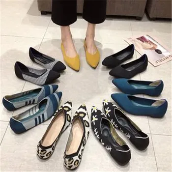 Дамски обувки 2023, големи размери 42 и 43, пролетно-есенни модни потници дишащи нескользящие обувки на плоска подметка с остри пръсти