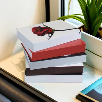 Модерни художествени луксозни фалшиви книги за декоративна имитация на Кутия за съхранение на книги масичка за кафе Декорация на дома, вилата на хотела Реквизит за снимките