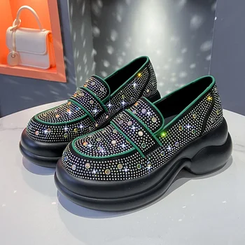 Новата есенна дамски обувки на платформа 2024 година, бели сребристи обувки с кристали на дебела подметка, маратонки с блестящи кристали, трендови ежедневни маратонки