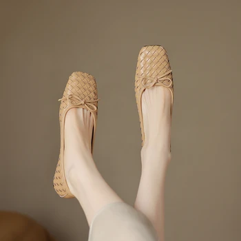 BCEBYL Модерен елегантен дишащи дамски обувки с квадратни пръсти и лък, Нова удобна пролетно спортно ежедневни обувки на плоска подметка